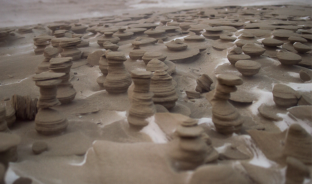 3.Resembling Chess Pieces Carved by Nature